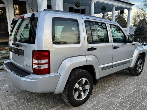 2008 Jeep Liberty Sport