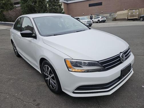 2015 Volkswagen Jetta Auto SE