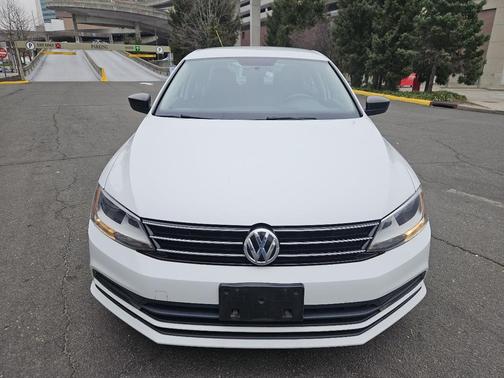 2015 Volkswagen Jetta Auto SE