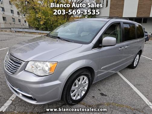 2013 Chrysler Town & Country Touring