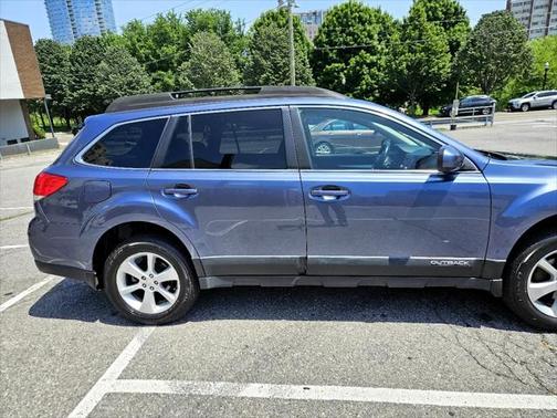 2013 Subaru Outback 2.5i Premium
