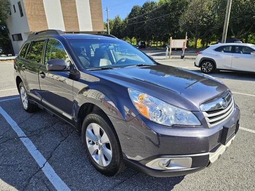2010 Subaru Outback 3.6 R Limited