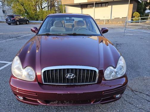 2003 Hyundai SONATA Base
