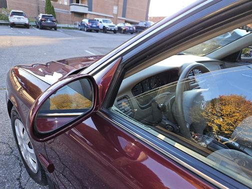 2003 Hyundai SONATA Base