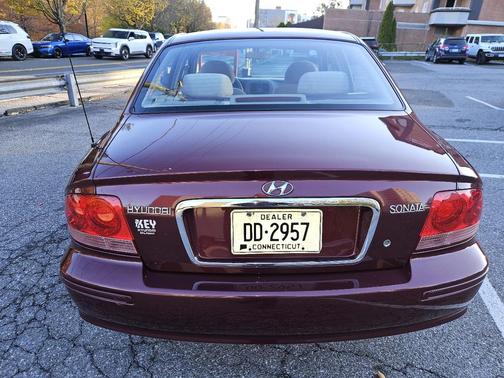 2003 Hyundai SONATA Base