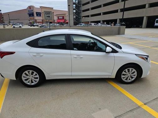 2019 Hyundai Accent SE