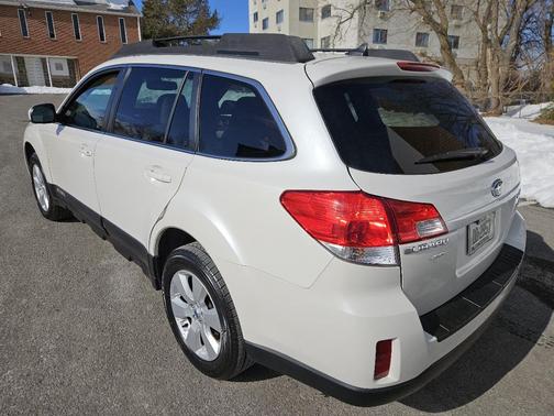 2011 Subaru Outback 2.5 i Limited