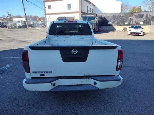 2017 Nissan Frontier S