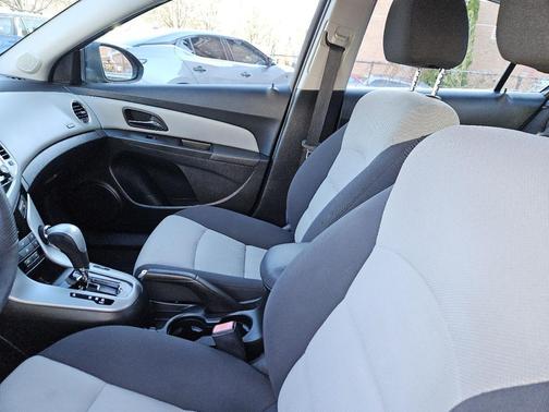 2012 Chevrolet Cruze LS