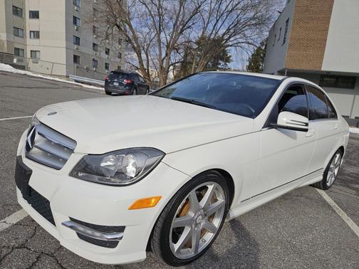 2012 Mercedes-Benz C-Class C 300 4MATIC Luxury