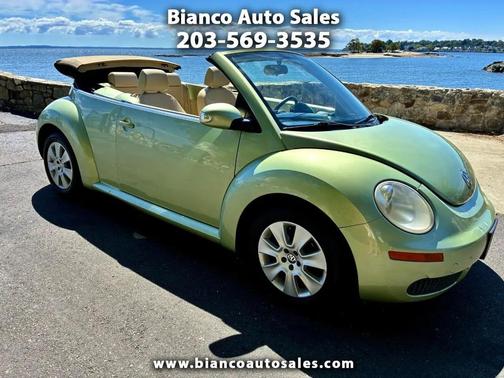 2009 Volkswagen New Beetle S