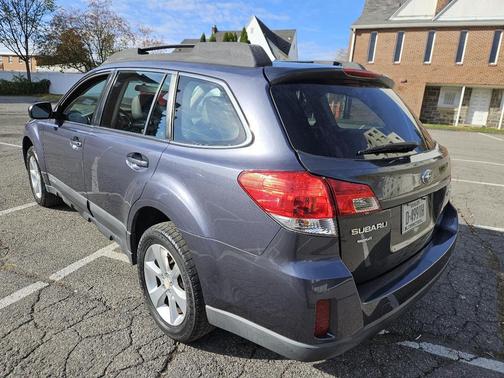 2014 Subaru Outback 2.5i