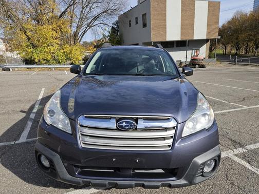 2014 Subaru Outback 2.5i
