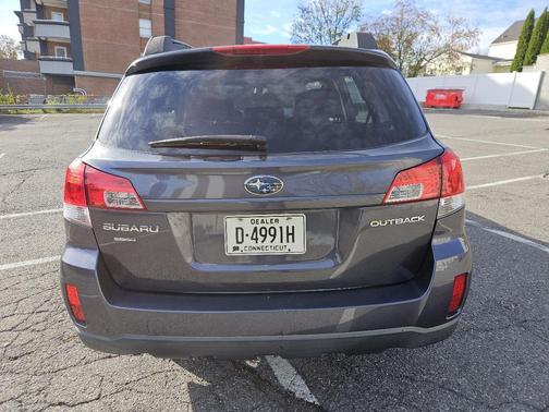 2014 Subaru Outback 2.5i