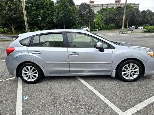 2014 Subaru Impreza 2.0i Premium