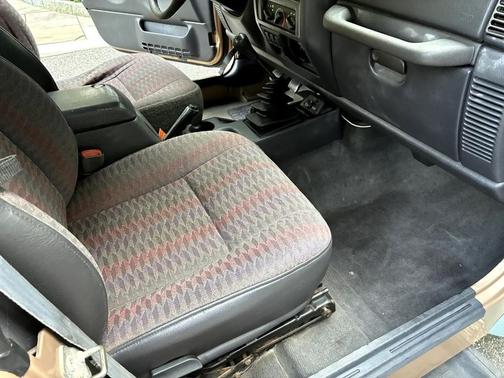 2000 Jeep Wrangler SE