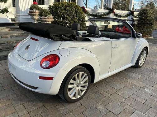 2010 Volkswagen New Beetle 2.5L