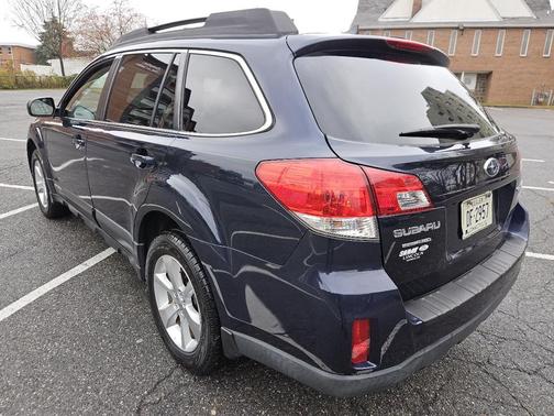 2013 Subaru Outback 2.5i Limited