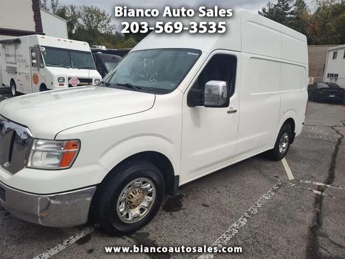 2017 Nissan NV Cargo NV3500 HD S V8