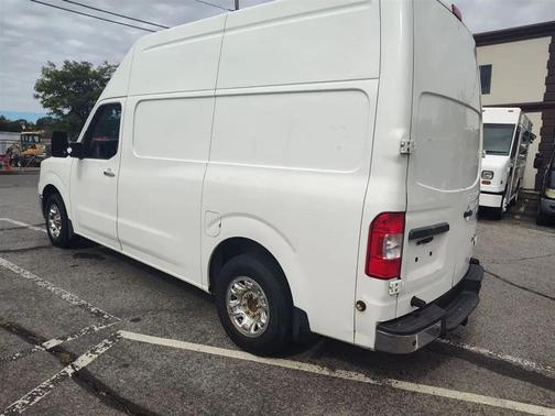 2017 Nissan NV Cargo NV3500 HD S V8