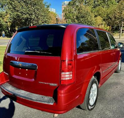 2010 Chrysler Town & Country Touring