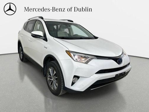 Super White 2018 Toyota RAV4 Hybrid XLE