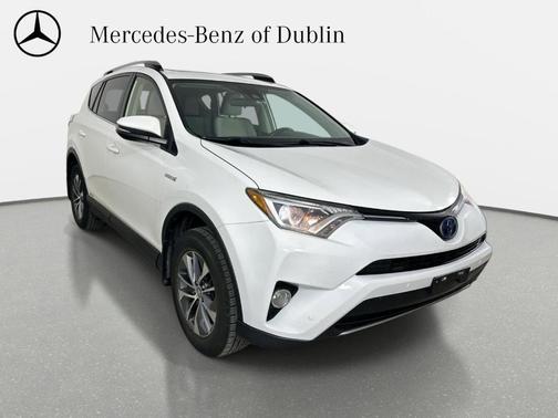 Super White 2018 Toyota RAV4 Hybrid XLE