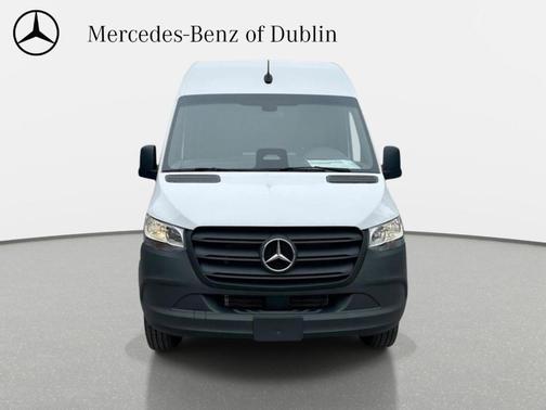 2025 Mercedes-Benz Sprinter 2500 Standard Roof