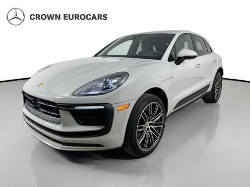 Chalk 2023 Porsche Macan