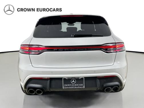 Chalk 2023 Porsche Macan