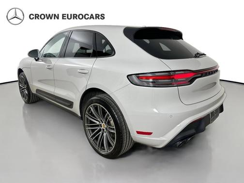 Chalk 2023 Porsche Macan