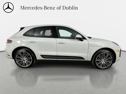 Chalk 2023 Porsche Macan