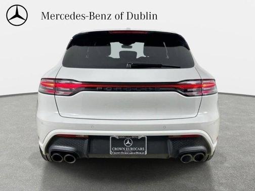 Chalk 2023 Porsche Macan Base