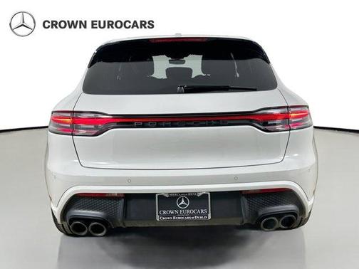Chalk 2023 Porsche Macan Base