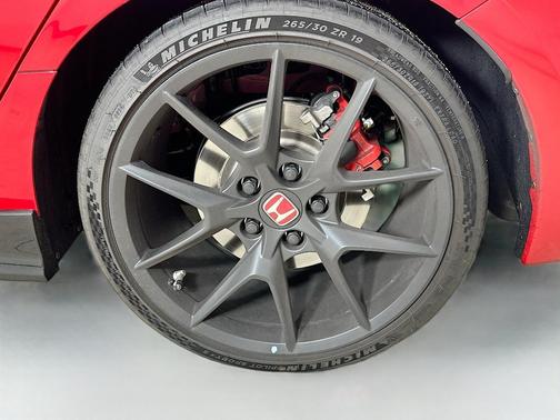 Rallye Red 2025 Honda Civic Type R Base