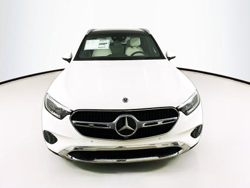 2025 Mercedes-Benz GLC 300