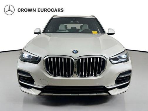 Mineral White Metallic 2023 BMW X5 xDrive40i