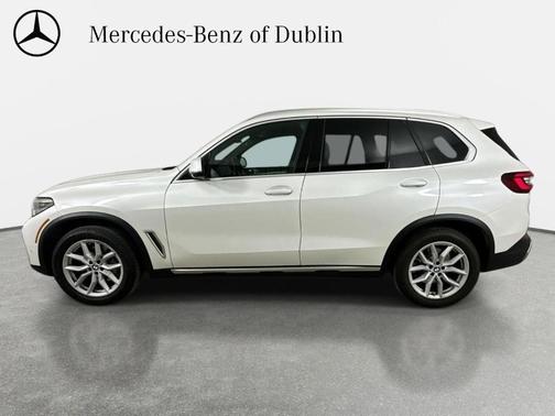 Mineral White 2023 BMW X5 xDrive40i