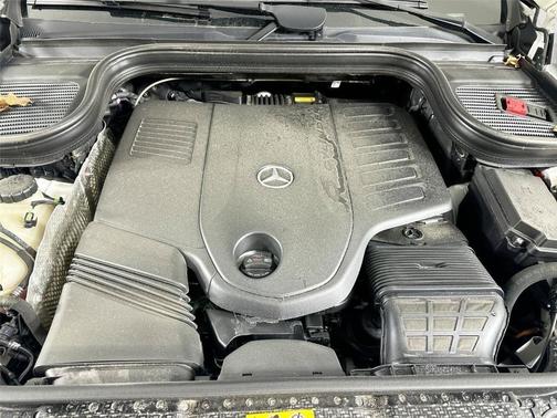 Polar White 2026 Mercedes-Benz GLS 450 4MATIC