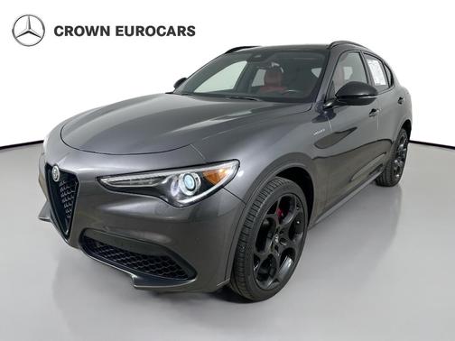 Gray 2022 Alfa Romeo Stelvio Ti