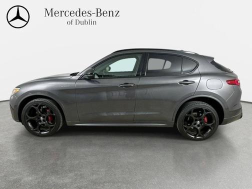 Gray 2022 Alfa Romeo Stelvio Ti