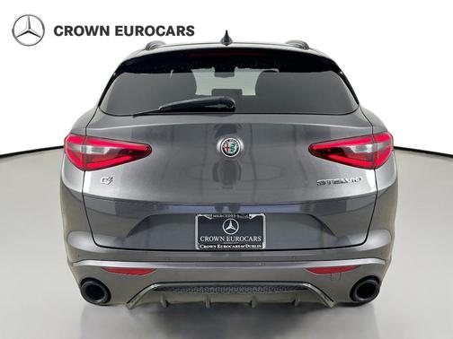 Gray 2022 Alfa Romeo Stelvio Ti