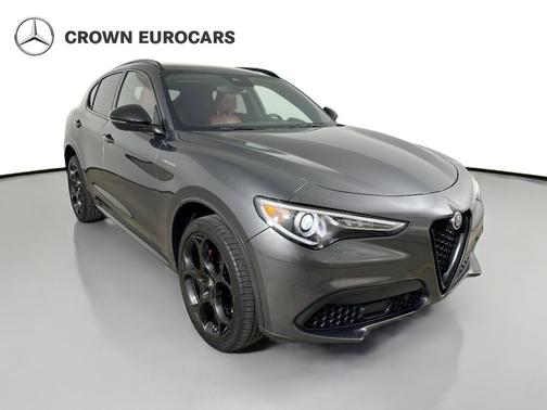 Gray 2022 Alfa Romeo Stelvio Ti