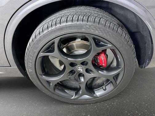 Gray 2022 Alfa Romeo Stelvio Ti