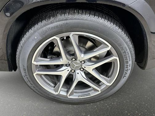 Obsidian Black Metallic 2024 Mercedes-Benz AMG GLE 53 Base