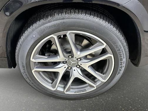 Obsidian Black Metallic 2024 Mercedes-Benz AMG GLE 53 Base