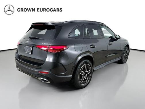 Graphite Gray Metallic 2026 Mercedes-Benz GLC 300 Base 4MATIC