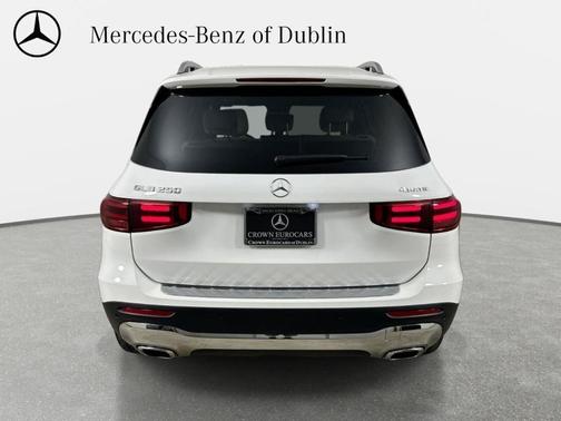 2026 Mercedes-Benz GLB 250 Base 4MATIC