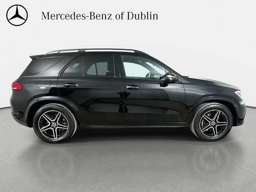 Obsidian Black Metallic 2026 Mercedes-Benz GLE 350 Base 4MATIC