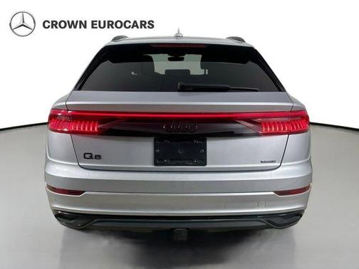 Florett Silver Metallic 2021 Audi Q8 55 Premium